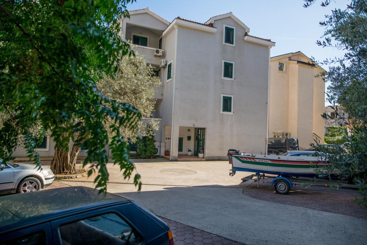 Apartman Zenta Petrovac Exteriör bild